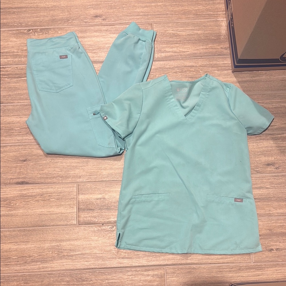 Teal Scrub Set
